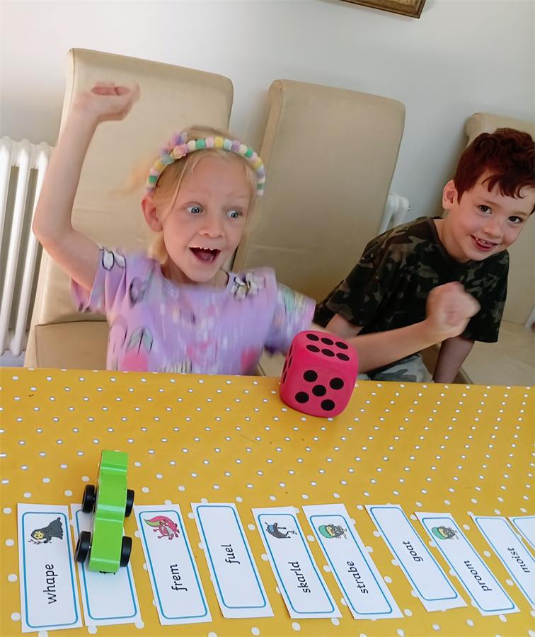 Inside The Curiosity Classroom: hands-on session moment 18