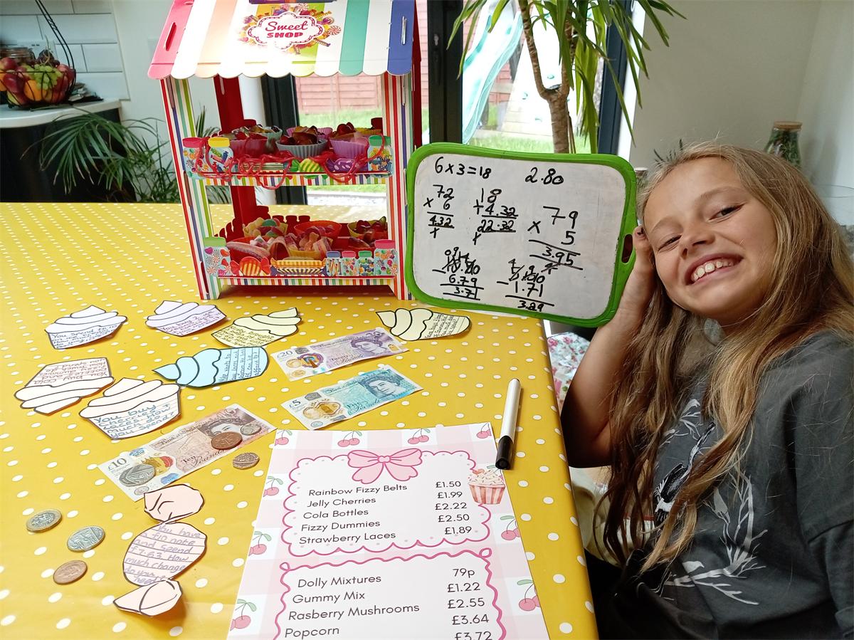 A craft and construction session in full swing