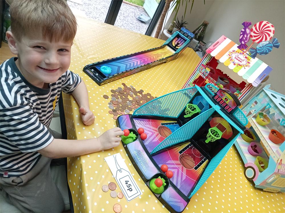 A pupil learning through a hands-on game